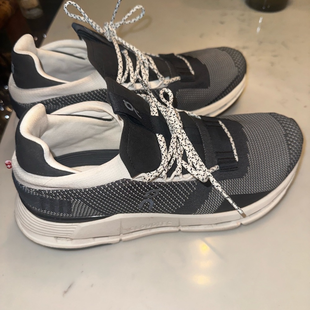 Women’s On CloudNova Size 9, Black and White, Worn 3 times